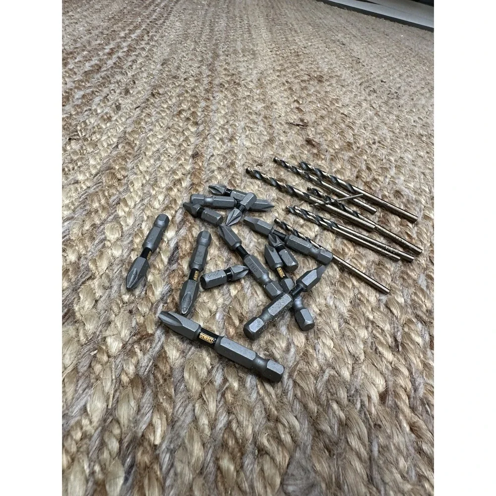 DEWALT Screwdriver Bit Set with Tough Case Miscellaneous Bits